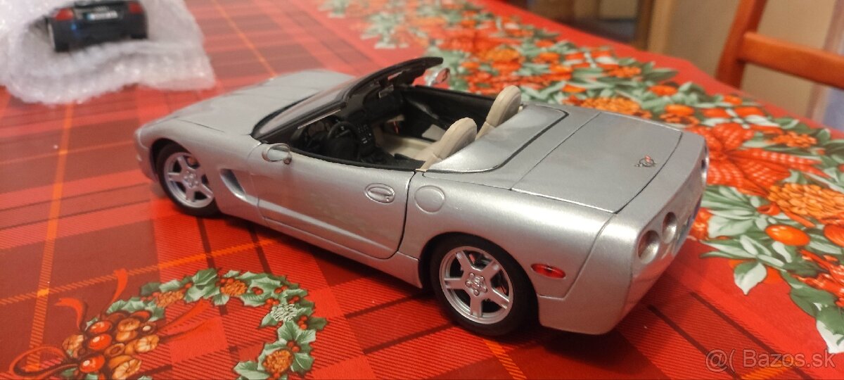 Lotus bmw corvette 1:18 - 6