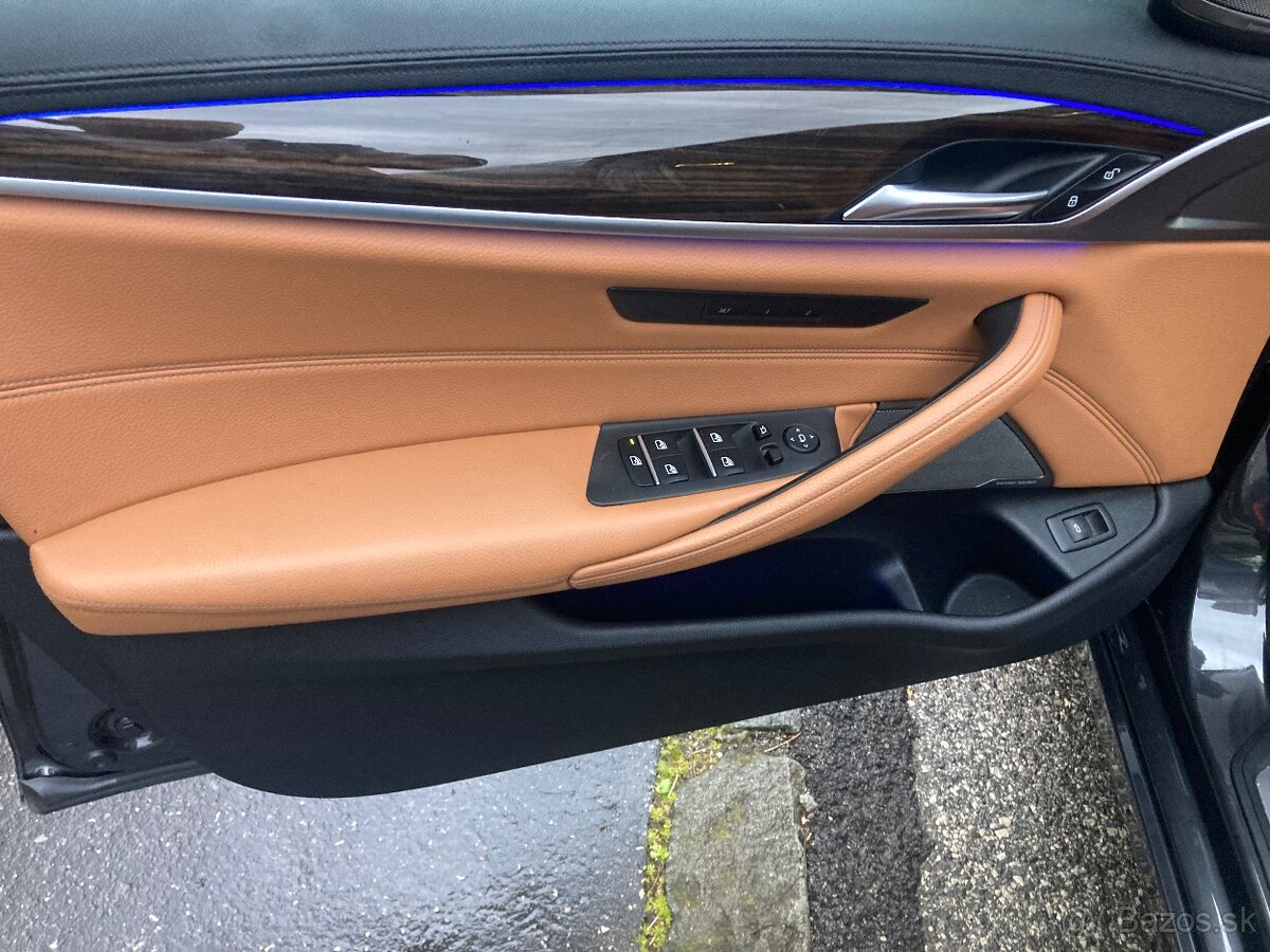 BMW 520xd A/T Lucury Line 4X4 - 6