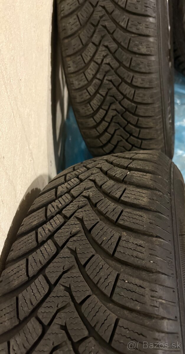 Predám elektróny zo zimnými pneumatikami - 6