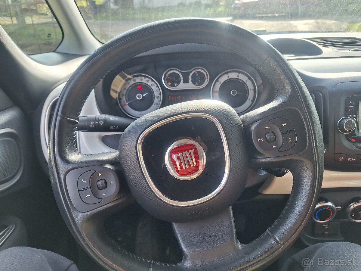 FIAT 500L 1,4 BENZÍN 110000 KM ORIGINÁL - 6