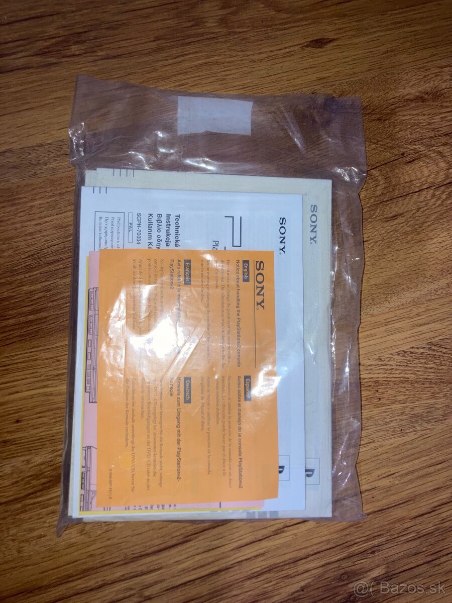 Predám PLAYSTATION 2 slim - 6