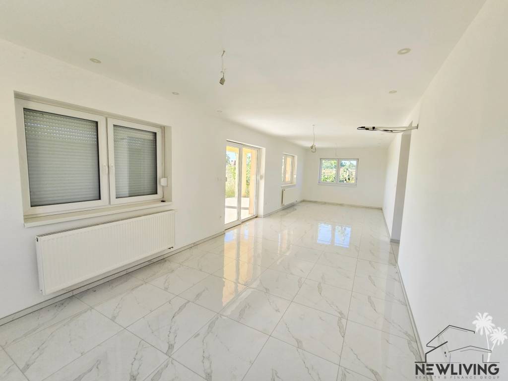 NA PREDAJ Novostavba 6 izbový dom Horná Streda - 6