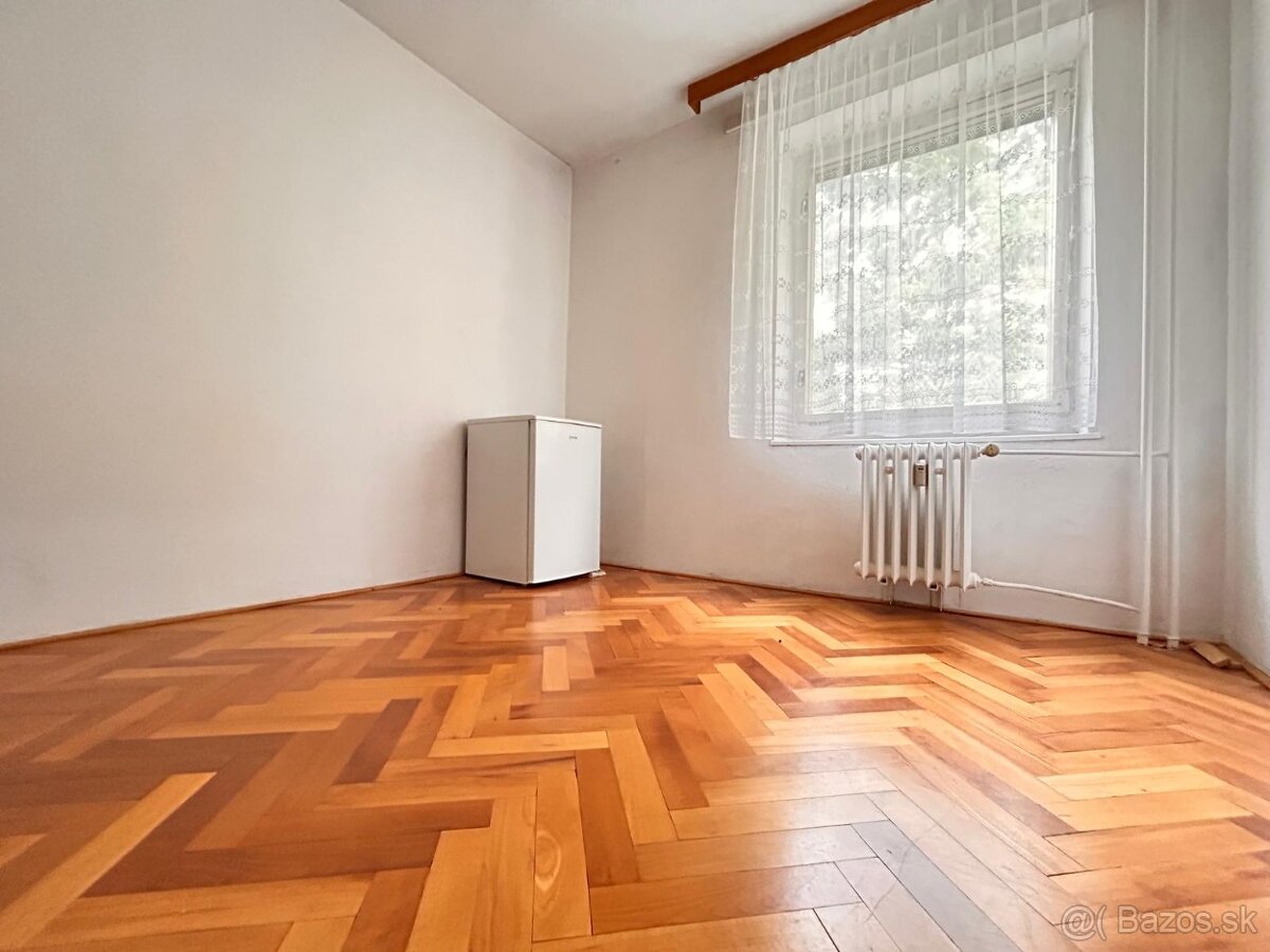 Exkluzívne na prenájom 4 izbový byt v Nitre - Chrenová 1 - 6