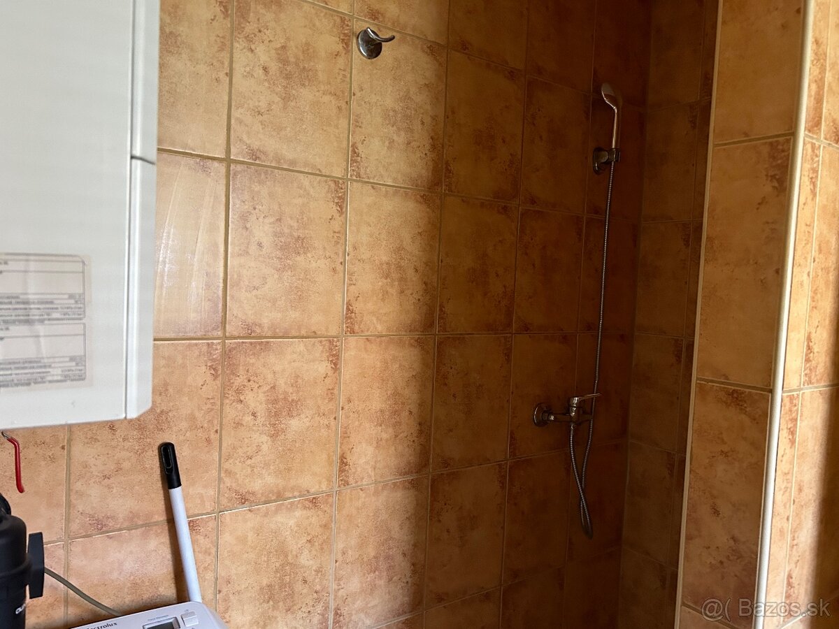Prenajom 2 izboveho bytu - 6