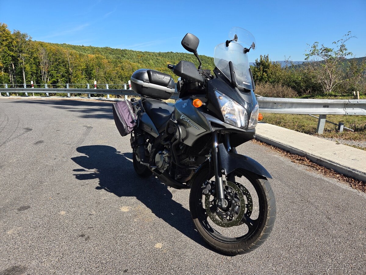 Suzuki V-Strom DL650 - 6