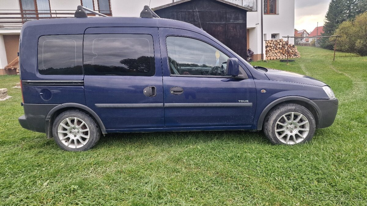 Opel COMBO TOUR 1.4 benzín - 6