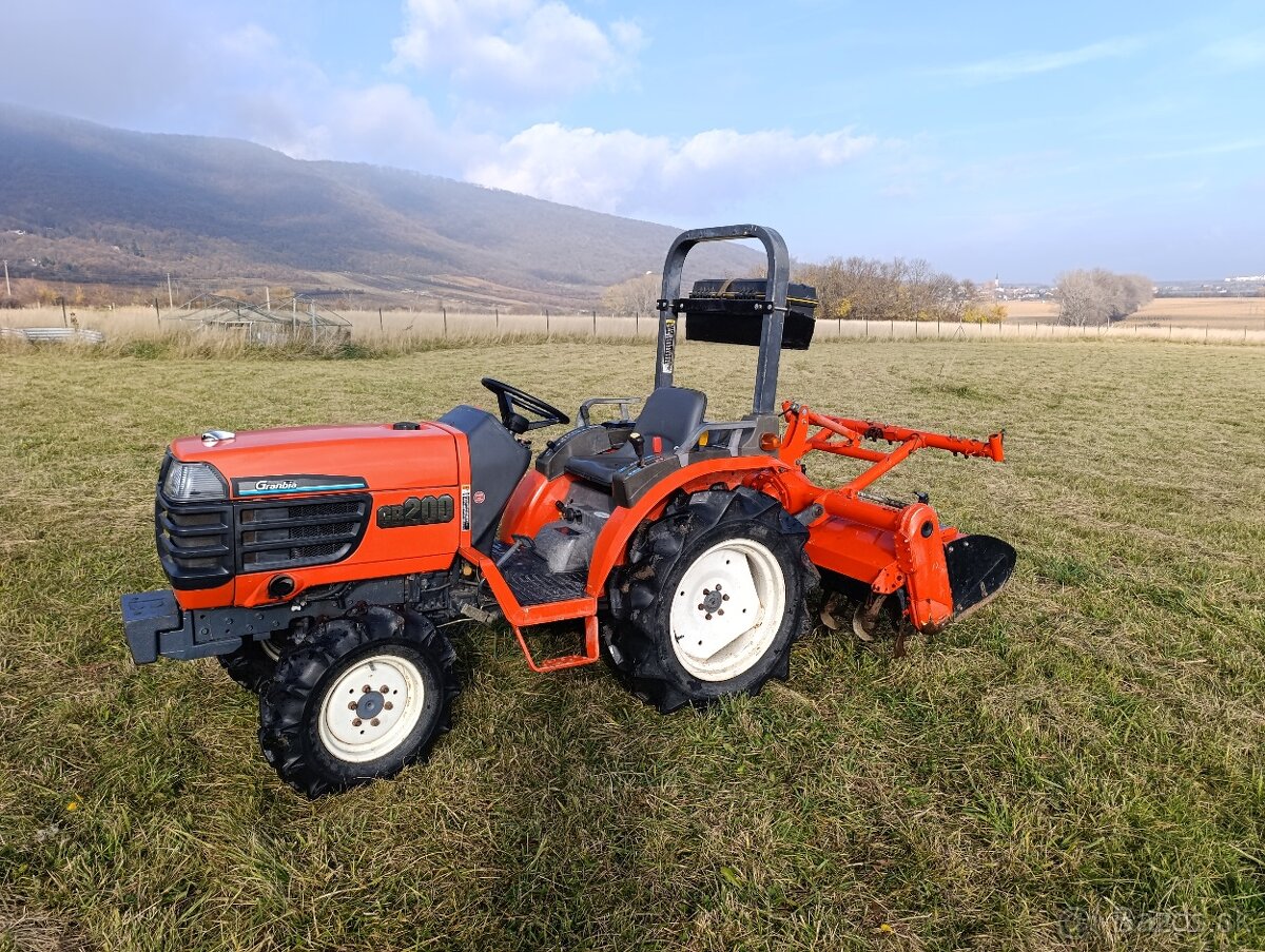 Malotraktor Kubota - 6
