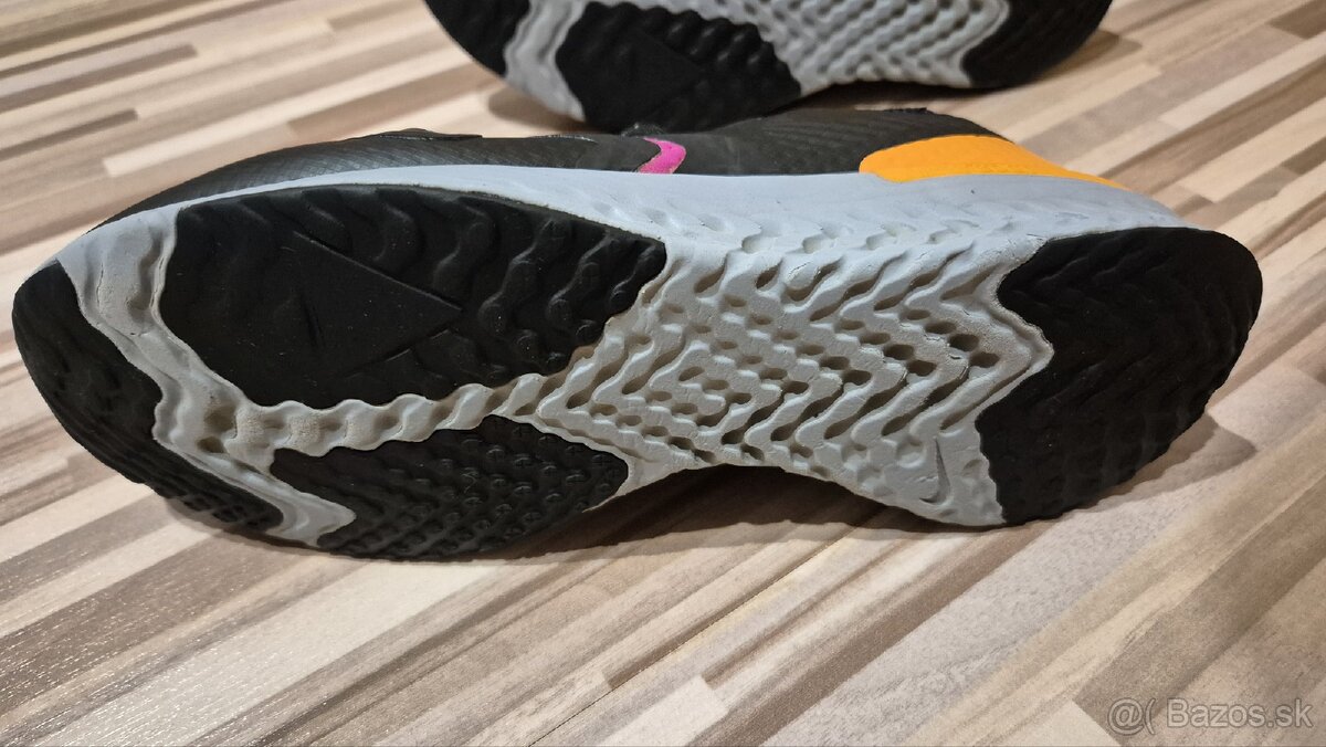 Bežecké topánky Nike WMNS ODYSSEY REACT 2 SHIELD - 6