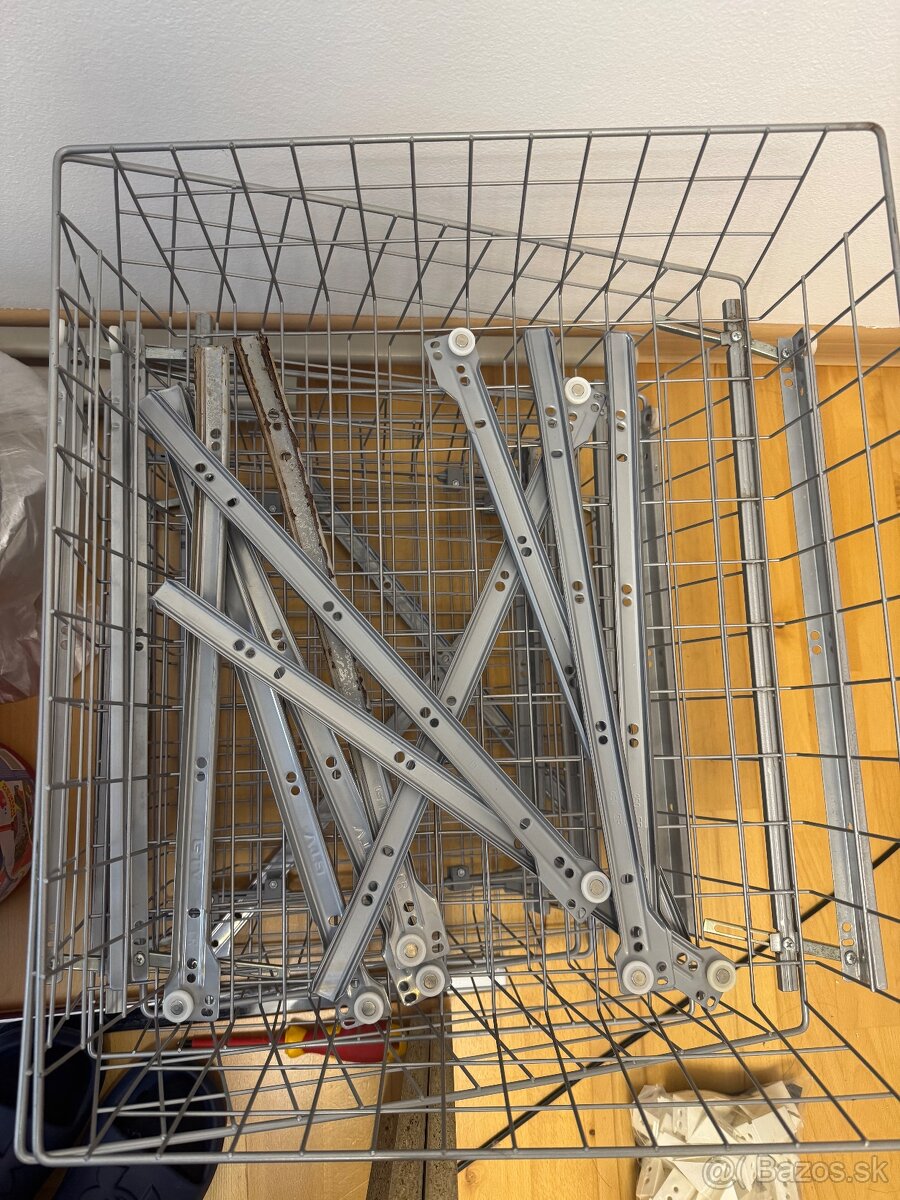 Šatníková skriňa roll-door - 6