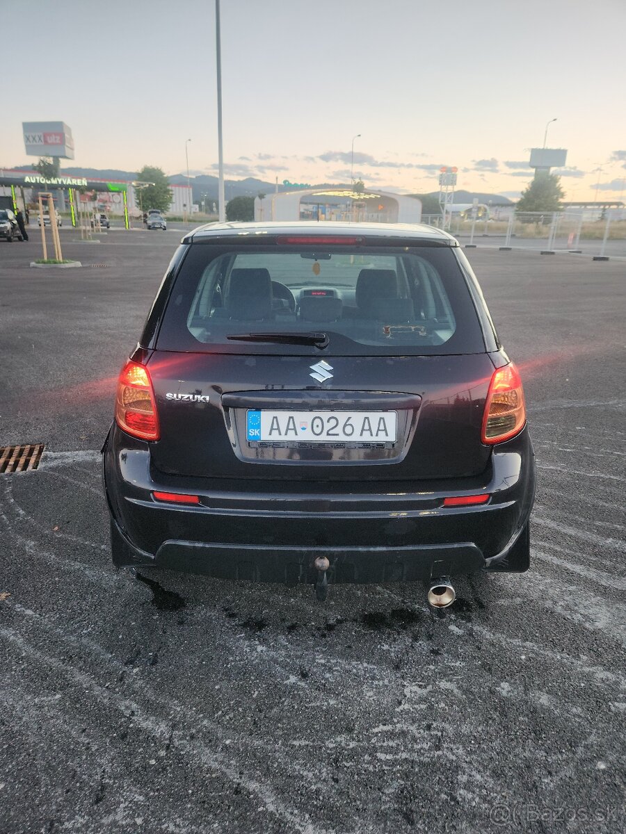 Suzuki sx4 - 6