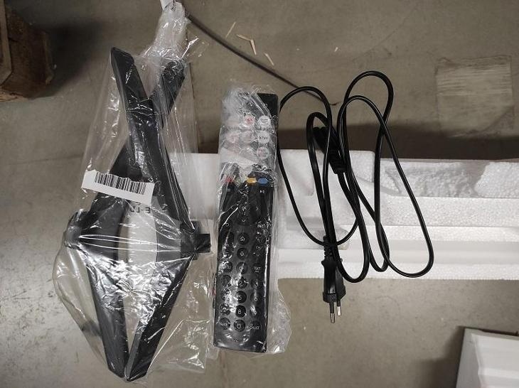 55-palcový (139 cm) QLED 4K SMART TV HISENSE 55E7NQ - 6