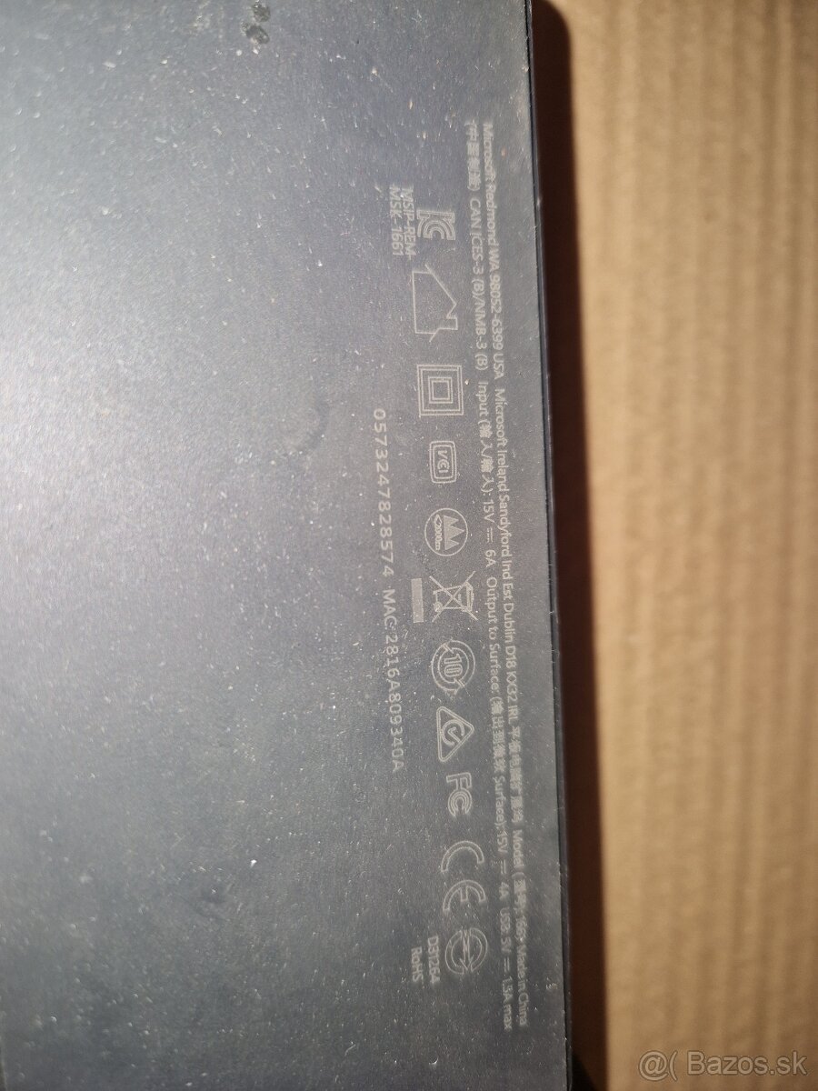 Microsoft Surface Dock - 6