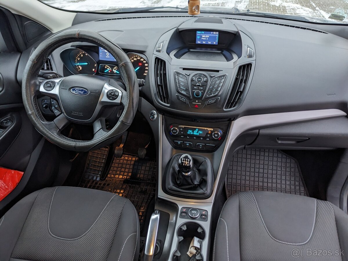 FORD KUGA Trophy X SUV 1,5 benzín - 6