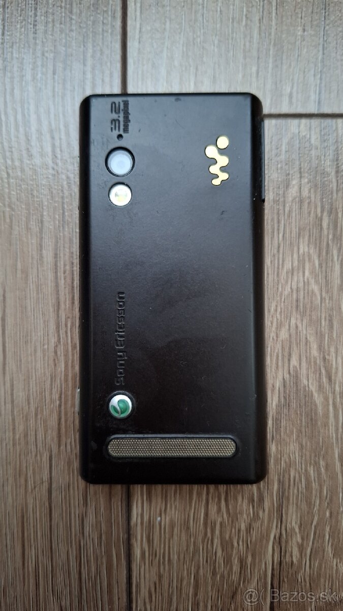 Sony Ericsson W715 Walkman - 6