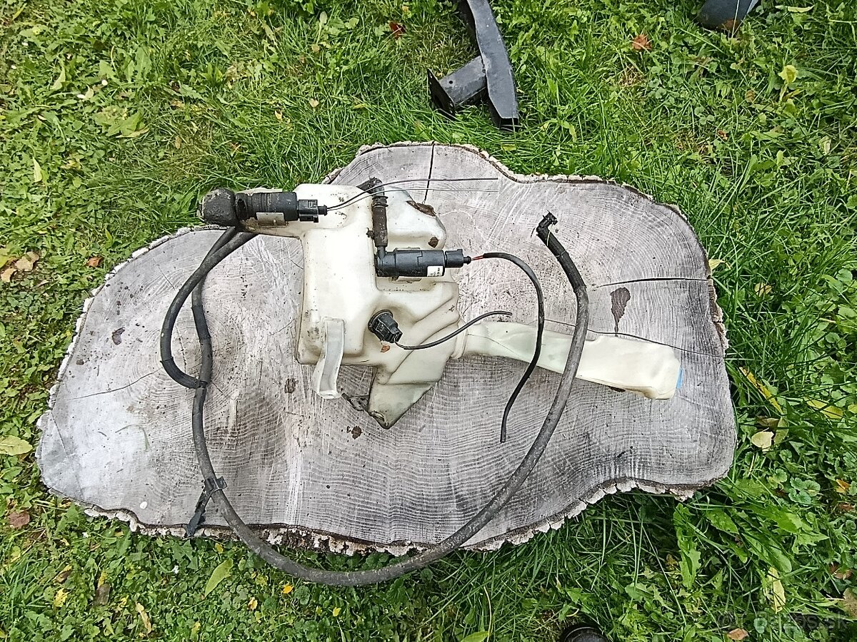 Nádržka ostrekovača komplet Superb1 - 6