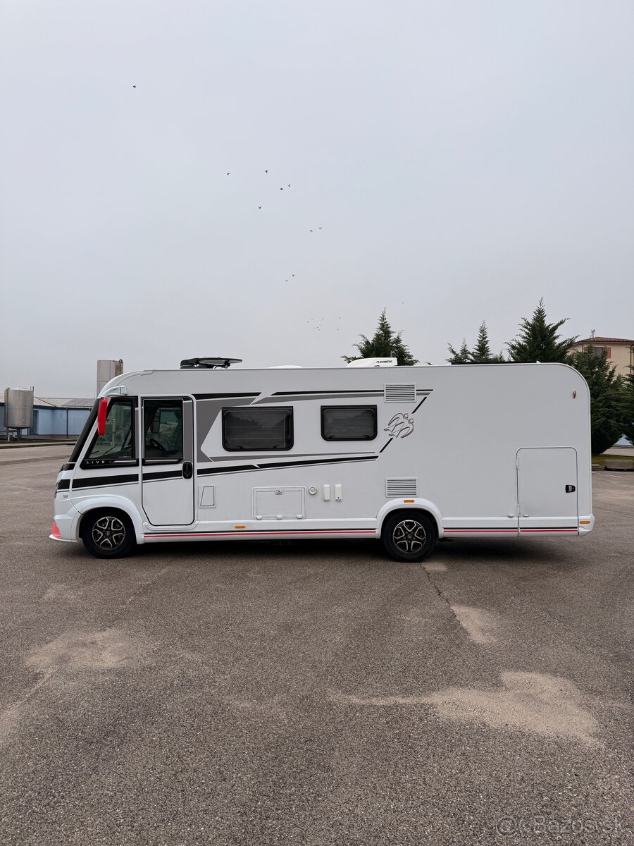 Knaus Live I 700 MEG - 6