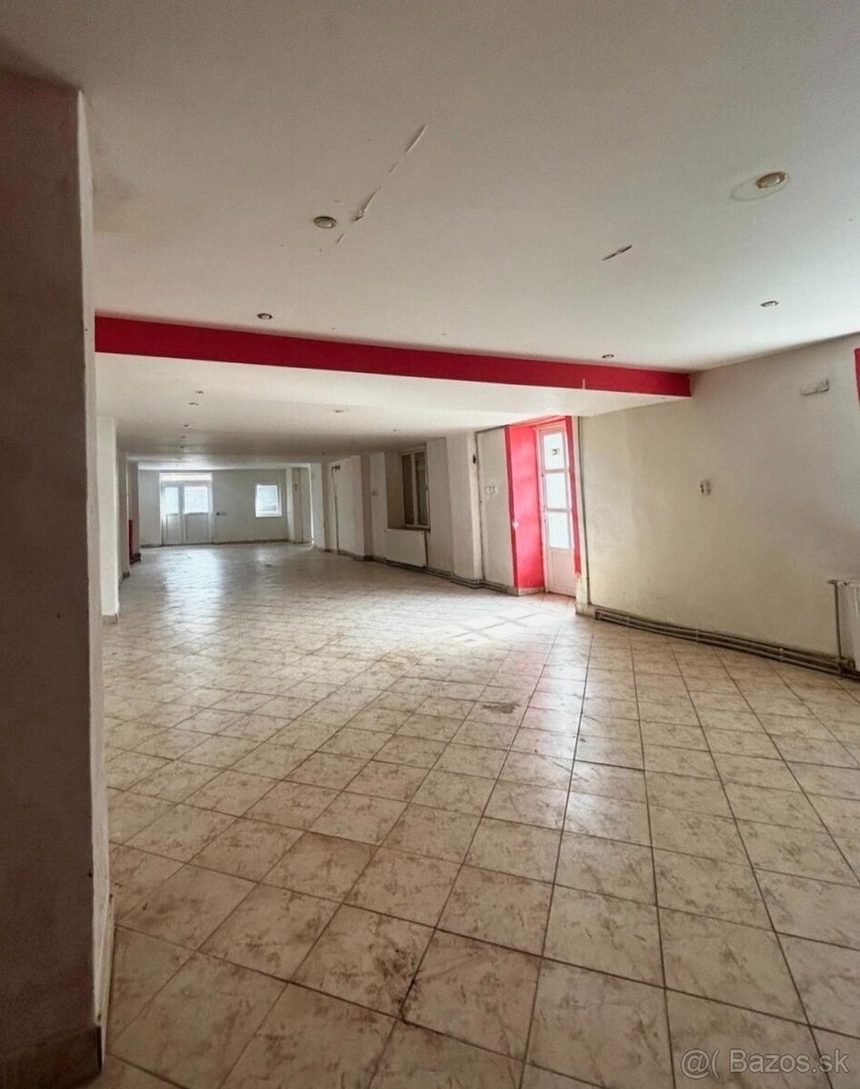 Ponúkame na predaj komerčnú budovu Sečovce - 6