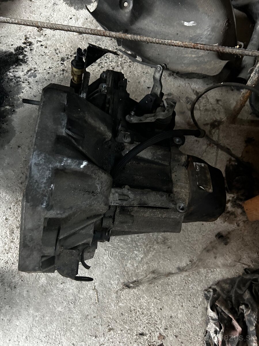 Dacia / Renault motor 1.5 dci K9K - 6