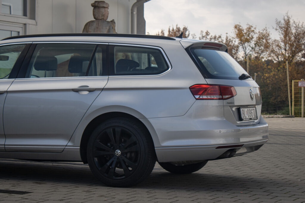 Volkswagen Passat Variant 2.0 TDI DSG - 6