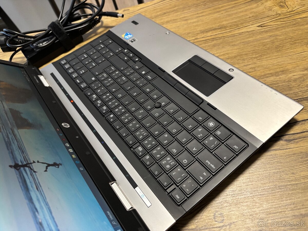 HP/Notebook/i7/4GB RAM DDR3/256GB SSD/Nvidia Geforce 2GB Gr - 6