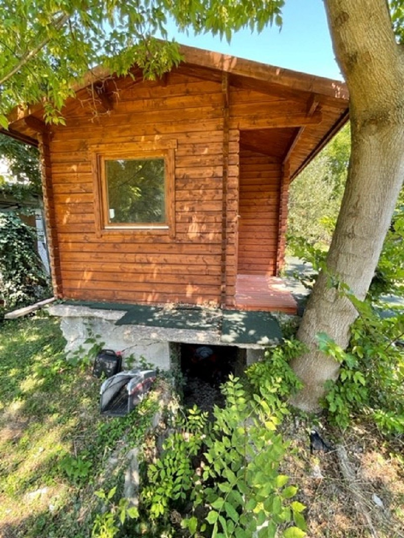 Záhrada s chatou, krásne prostredie pri potoku, studňa, ele. - 6