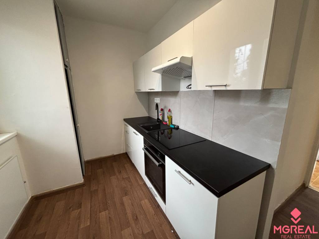 2 a pól izbový byt Topoľčany / PRENAJOM - 6