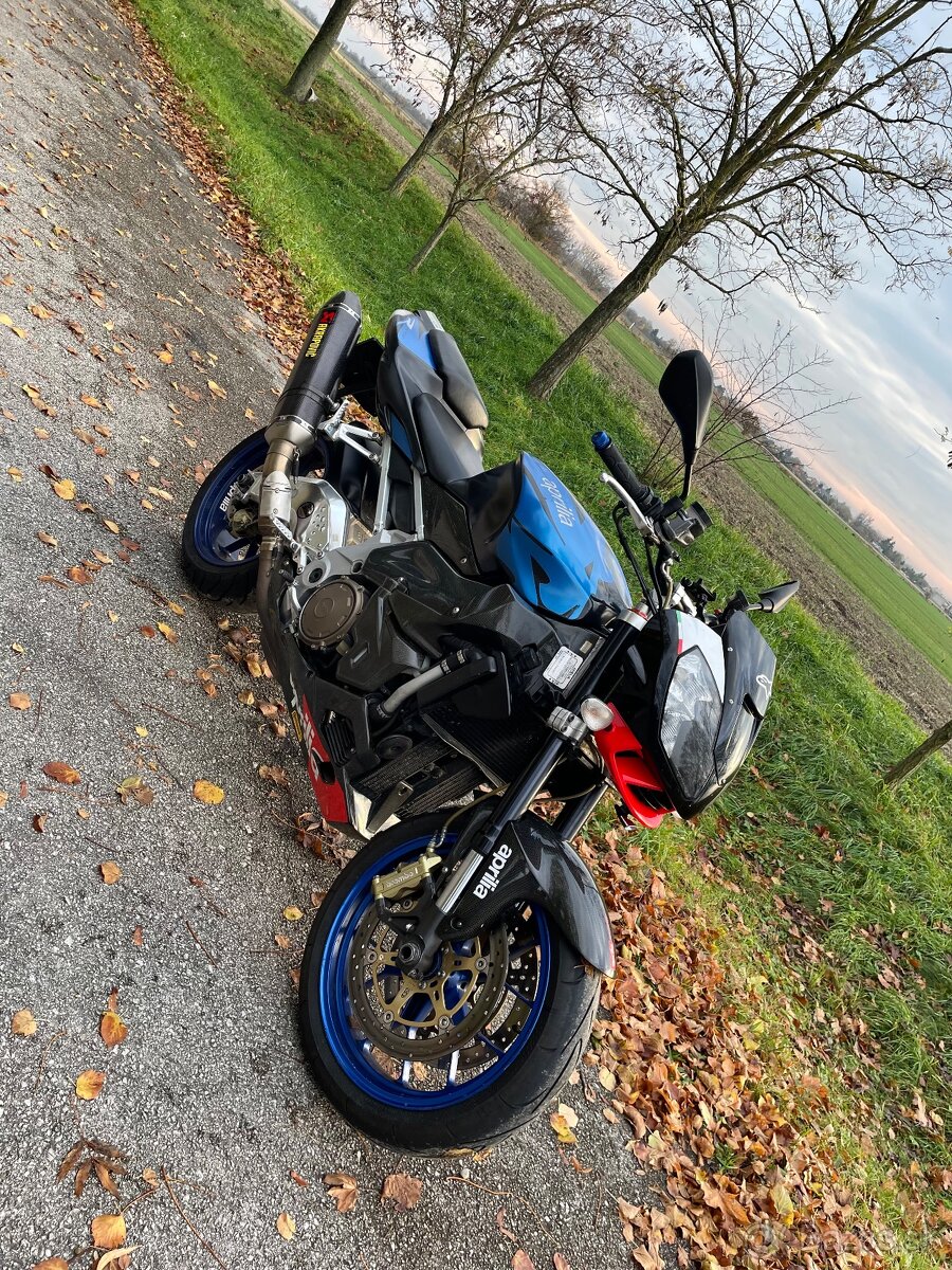 Aprilia Tuono 1000R Factory Carbon - 6