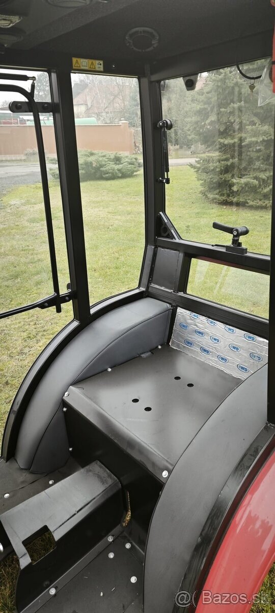 UNIVERSALNÍ TRAKTOROVÁ KABINA - 6