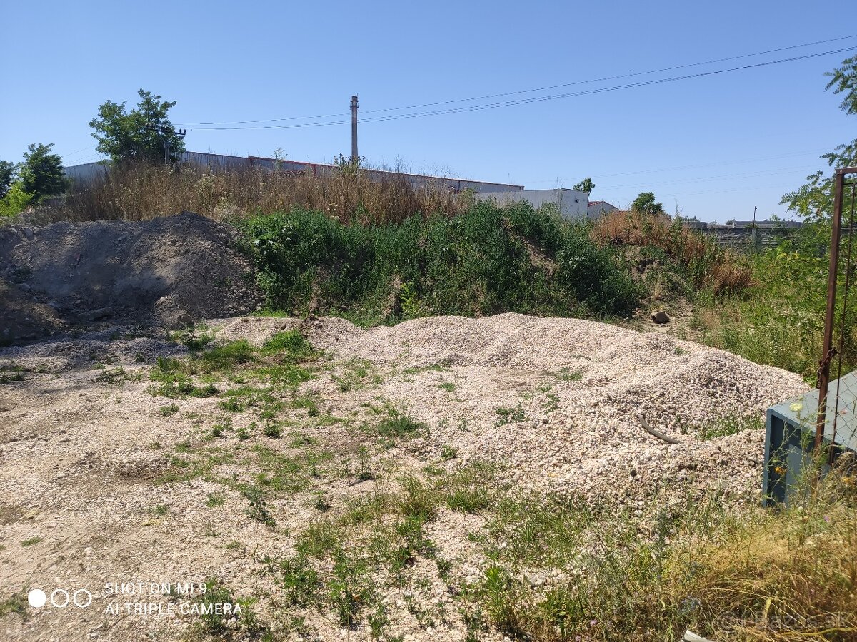 Darujem zem/stavebný odpad - 6