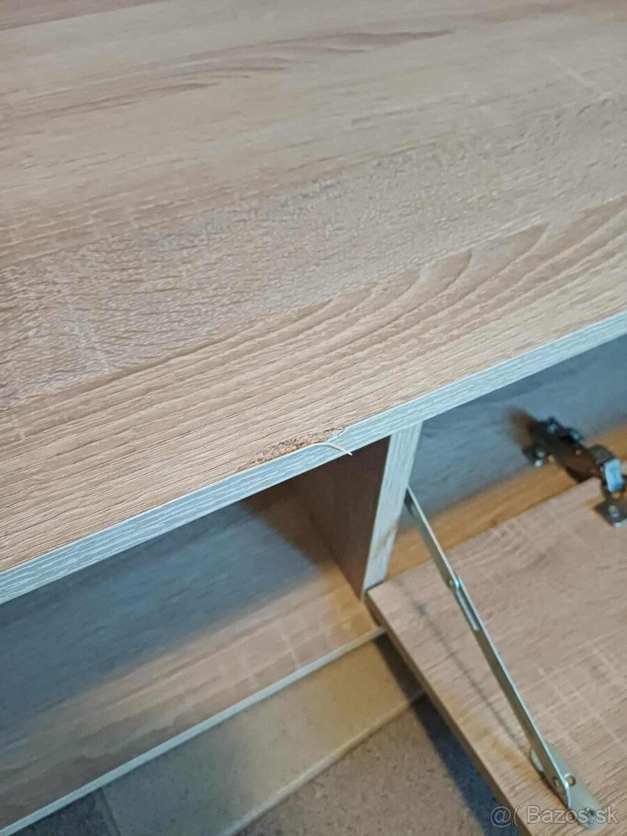 Predam obyvackovu zostavu - 3 skrinky - 40 eur spolu - 6