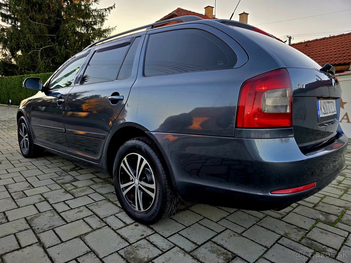 VOLKSWAGEN GOLF VI 1.6TDI 77KW SPORTLINE - 6