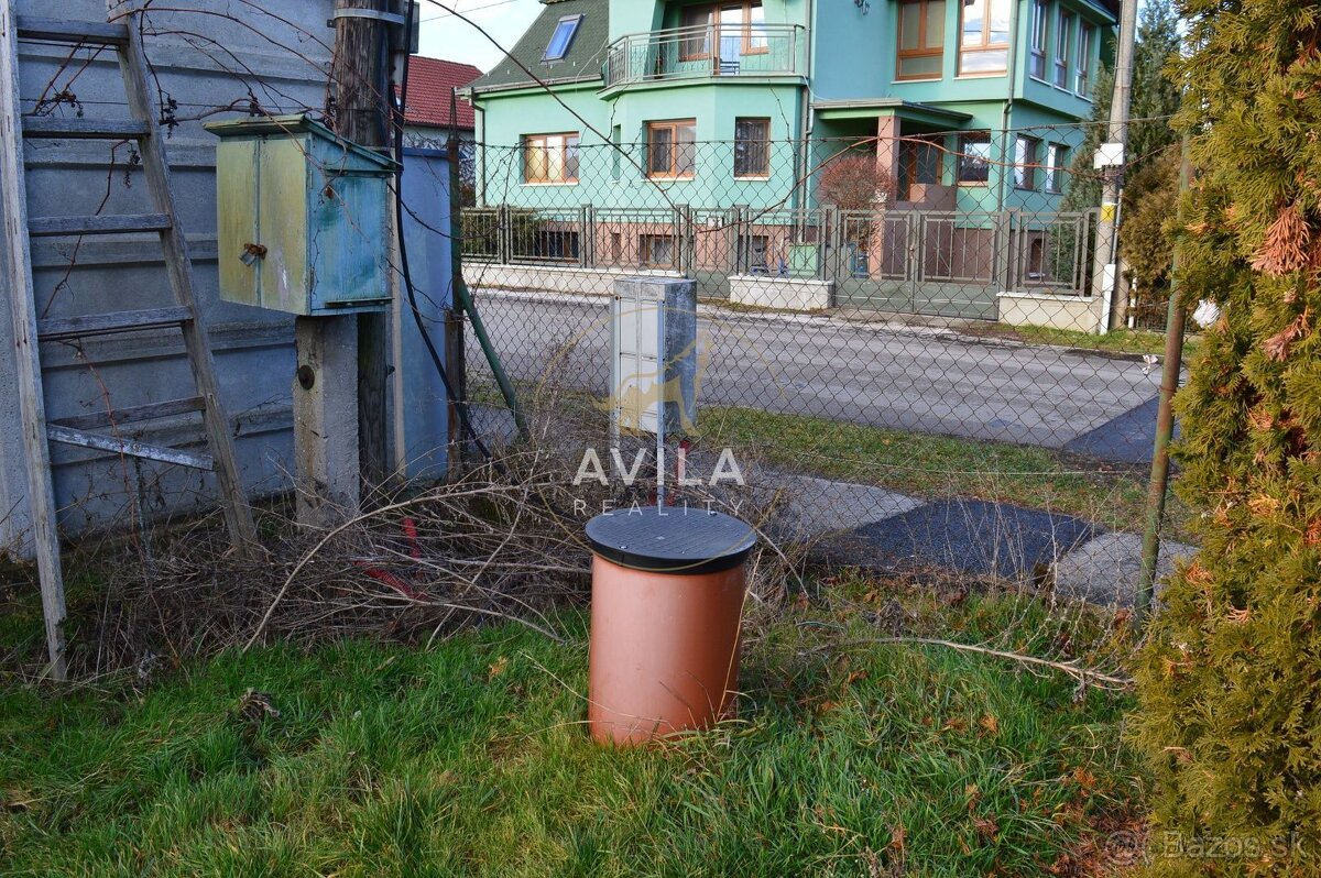 TOP NA PREDAJ: 2 stavebné pozemky 728m2 a 1761m2 (celkom 248 - 6