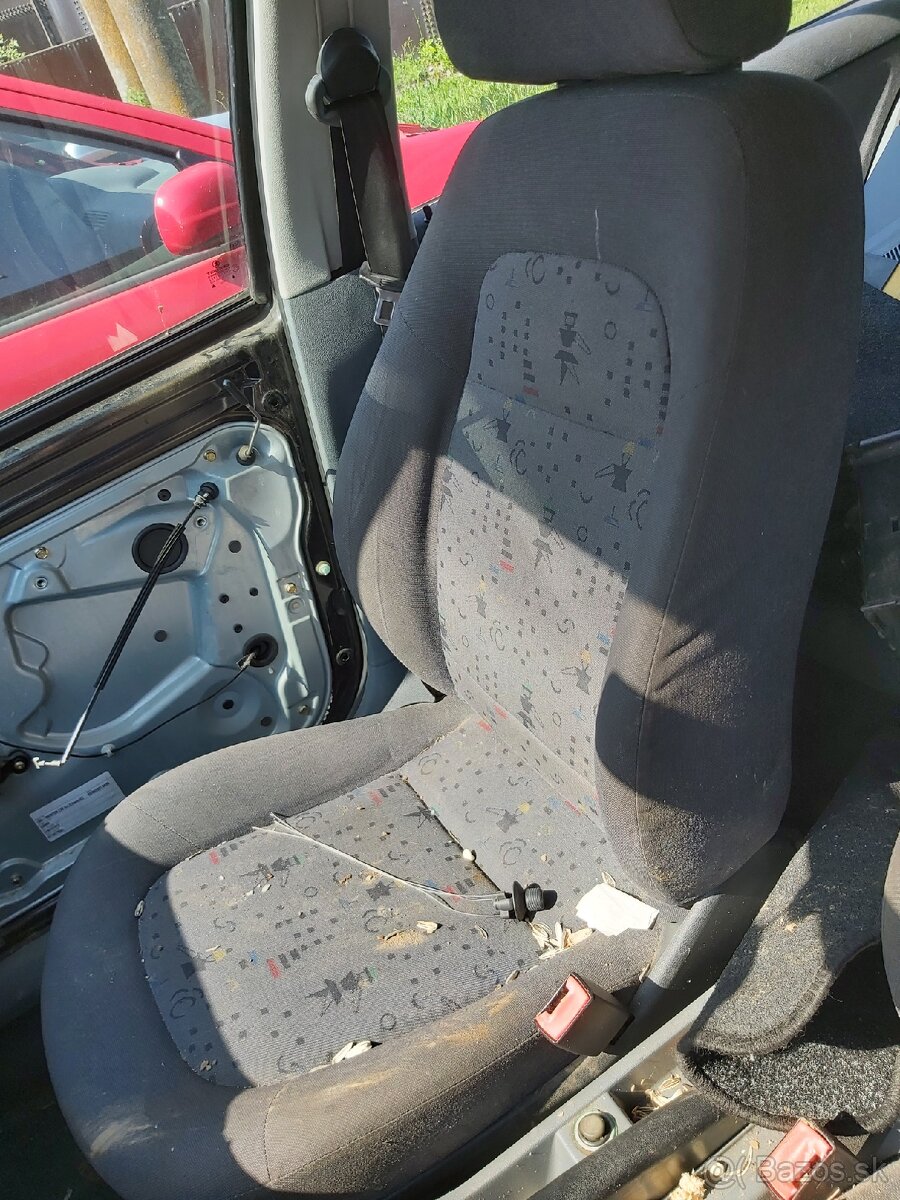 Rozpredám na diely škoda fabia 1 1.4 benzin - 6