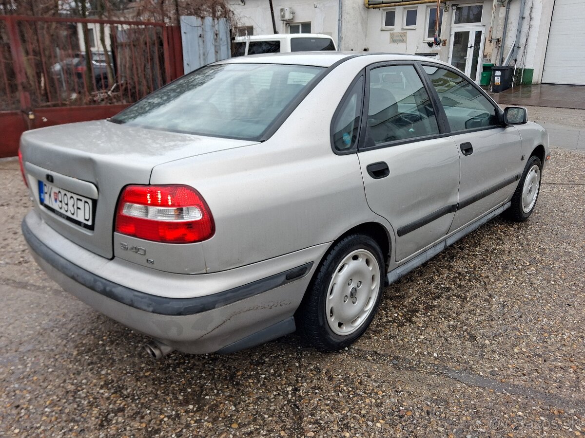 Predam volvo s40 - 6