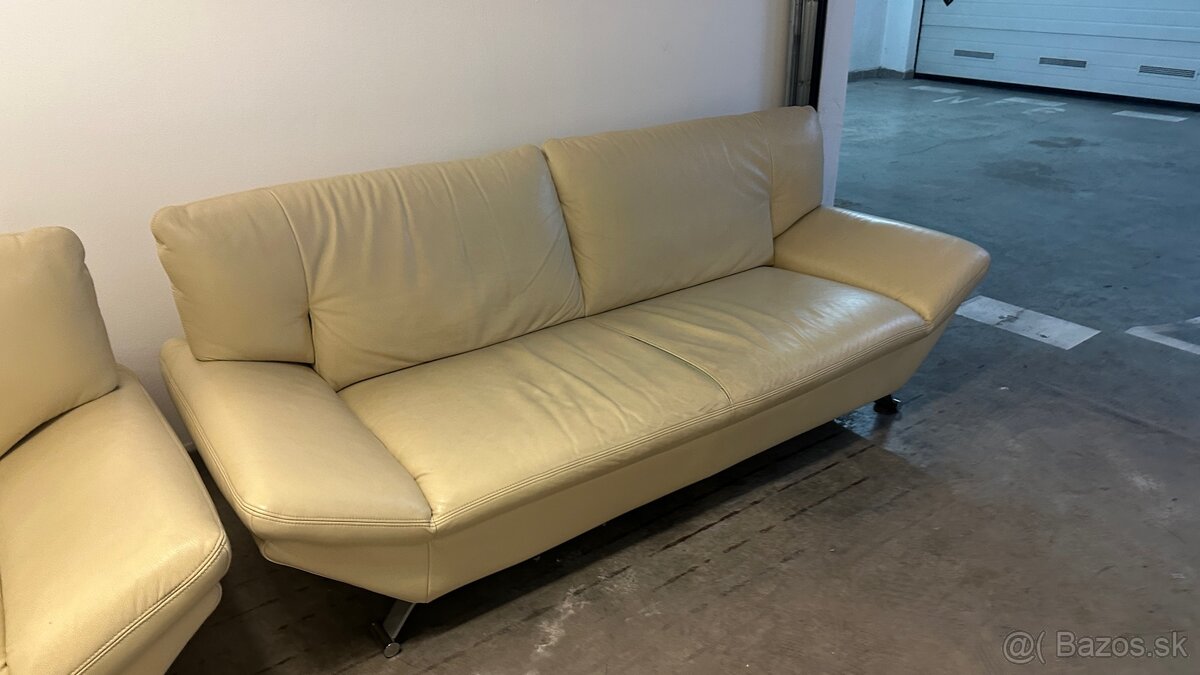 Bledá kožená sedačka 2+3 - 6