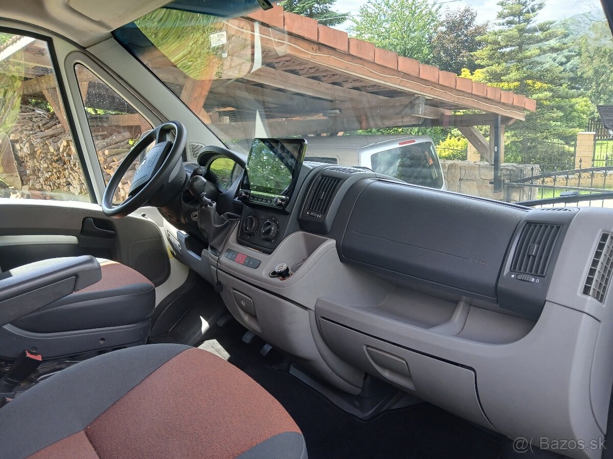 Predám autokaravan obytné- Alkovňa - 6