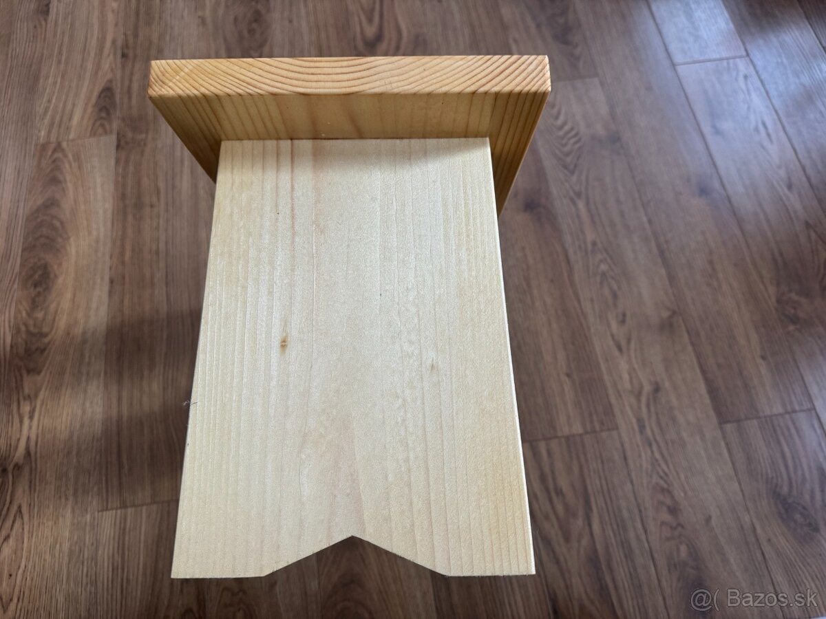 Drevený stolček, stolcek na sedenie - 6