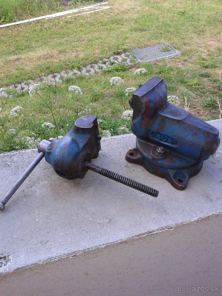 Stolový zverák YORK - 6