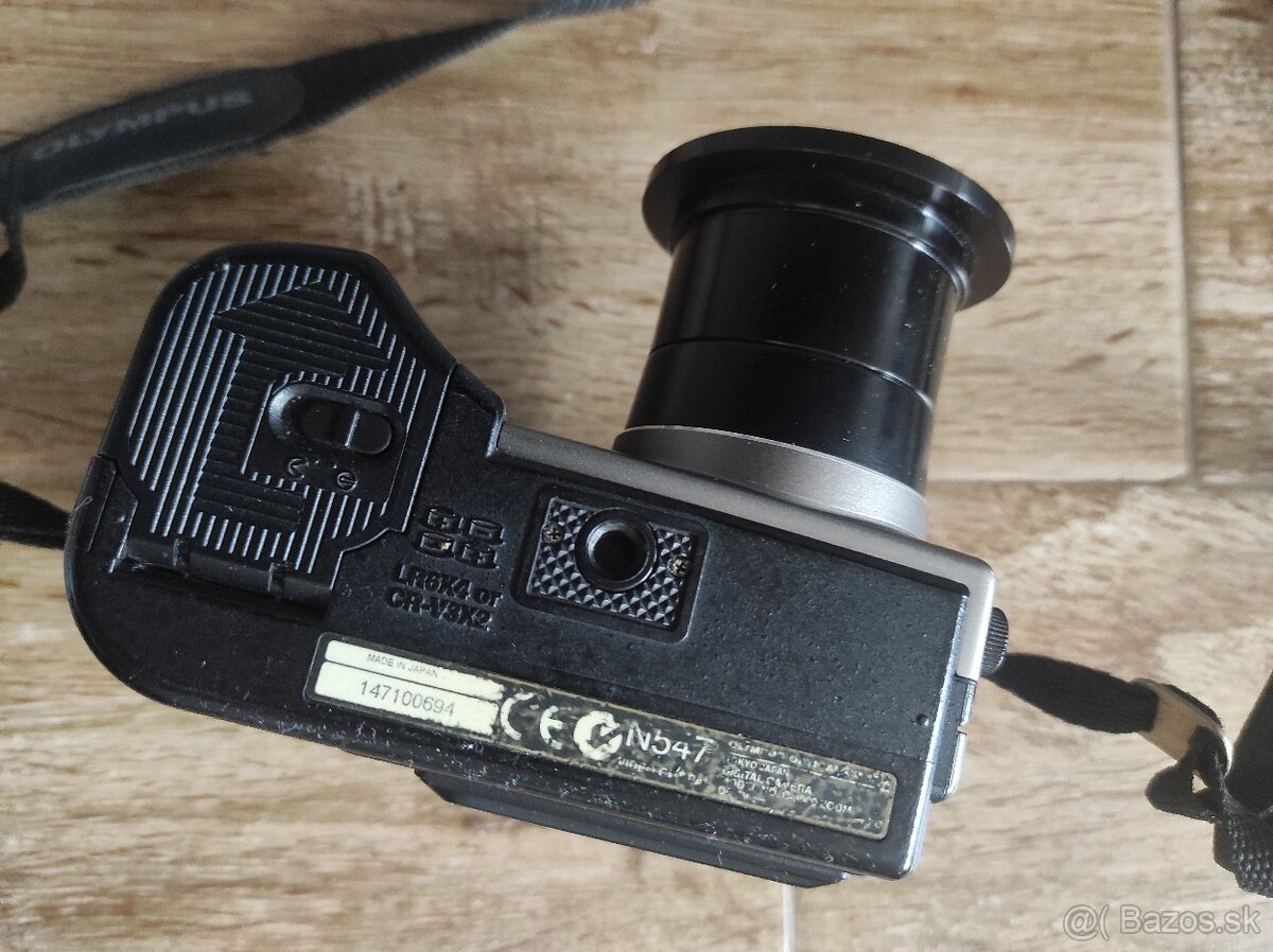 .Olympus Camedia C-3000 Zoom. - 6