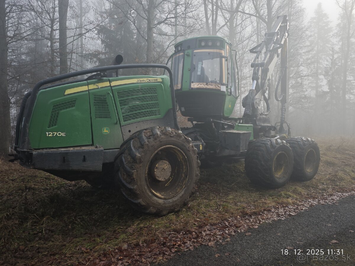 Predám harvestor John Deere 1270E IT4 - 6