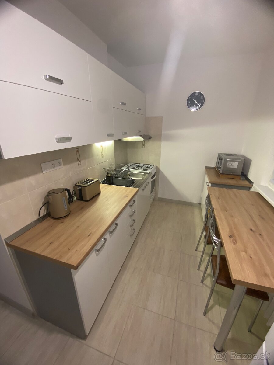 Ponúkam na prenajom 2-izbový byt - 6