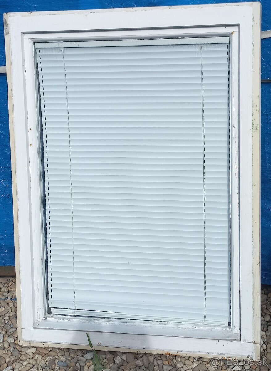 Predám trojkridlove plast. okna 200x123 orech/biela 3sklo - 6