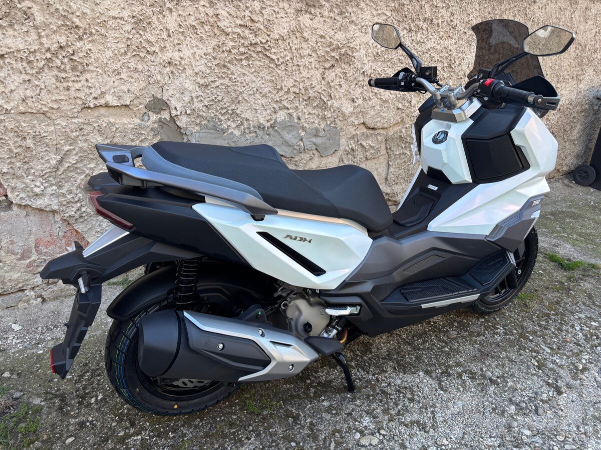 SYM ADX 300i model 2026 - 6