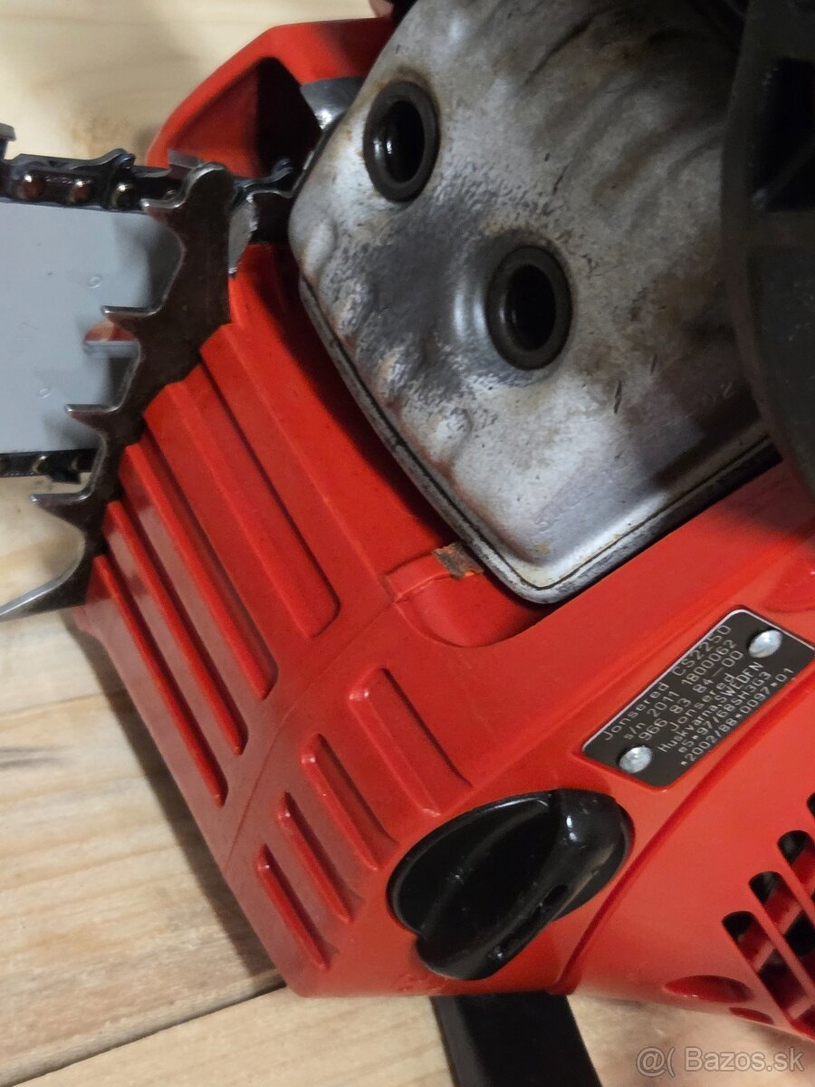 Jonsered CS2250S motorova pila top stav - 6