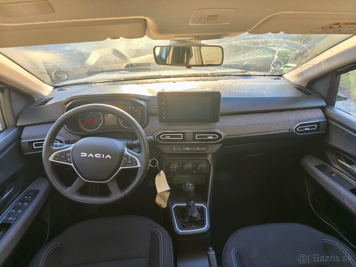 Dacia Jogger 1.0 TCe, 7 míst, 7.394 km - 6