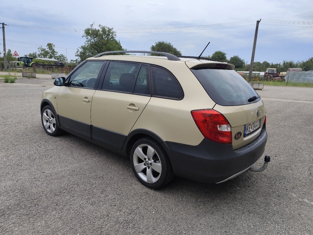 Škoda Fabia Scout Combi 1.2 TSI ročník 2012 - 6