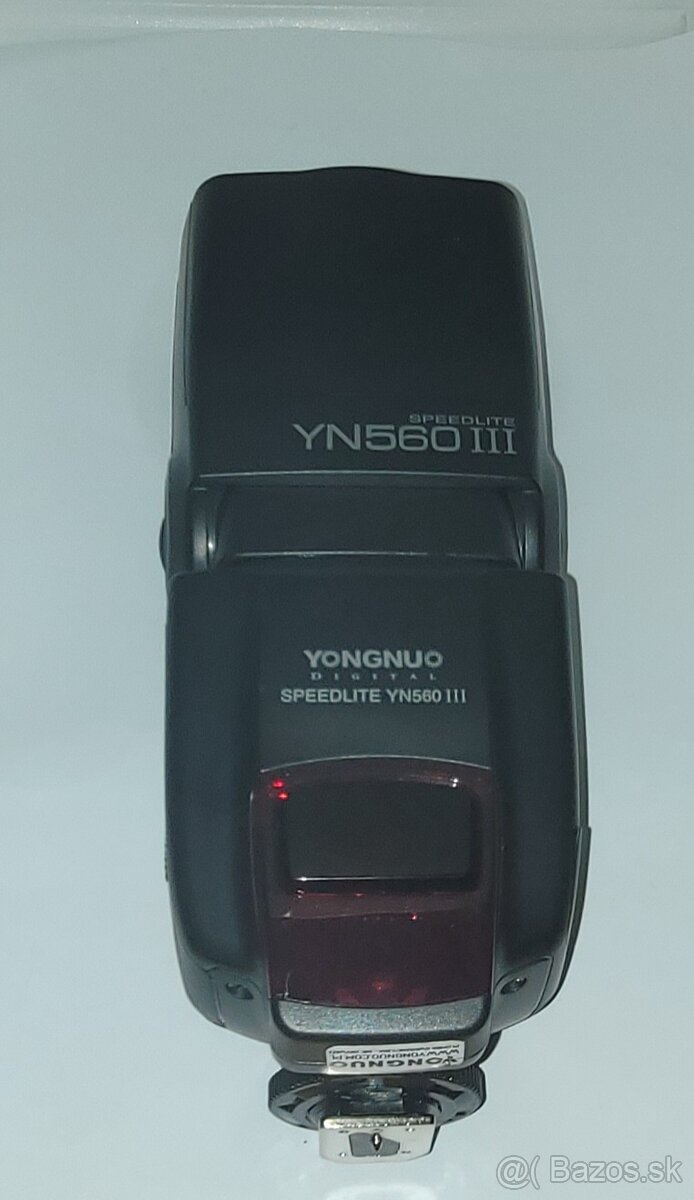 blesk Canon Speedlite 430EX III-RT a blesk Yongnuo YN560 III - 6