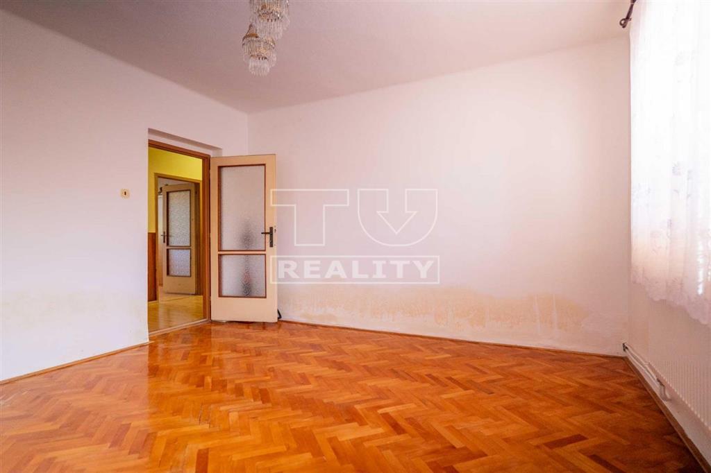 Rezervované Na predaj 4 izbový rodinný dom Malé... - 6