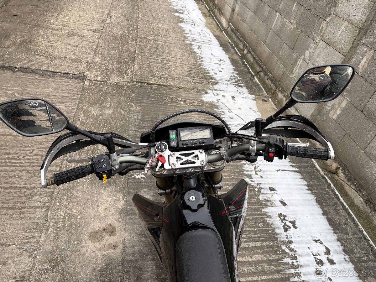 Suzuki DR-Z 400 SM - 6