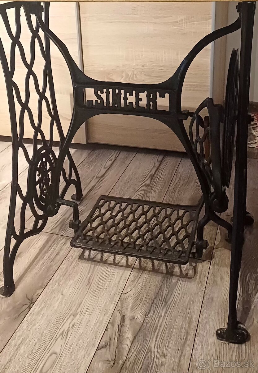 SINGER-podstavec zo šijacieho stroja - 6